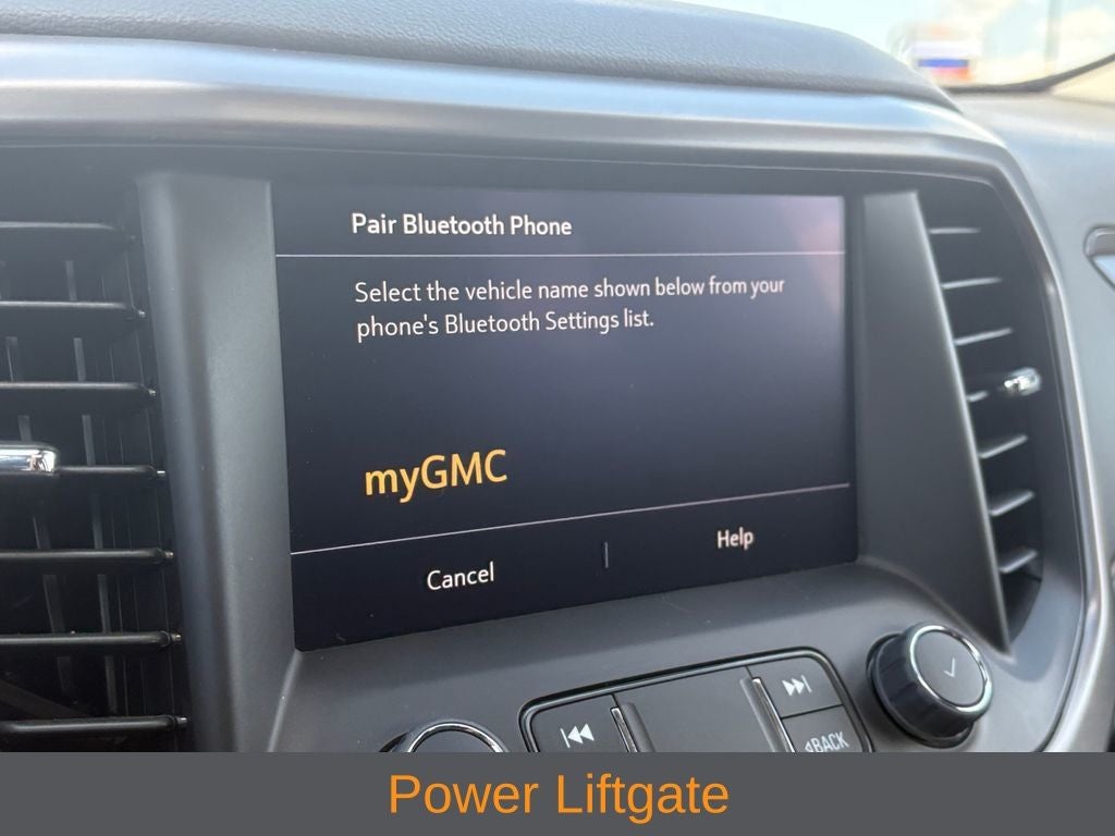 2023 GMC Acadia AT4