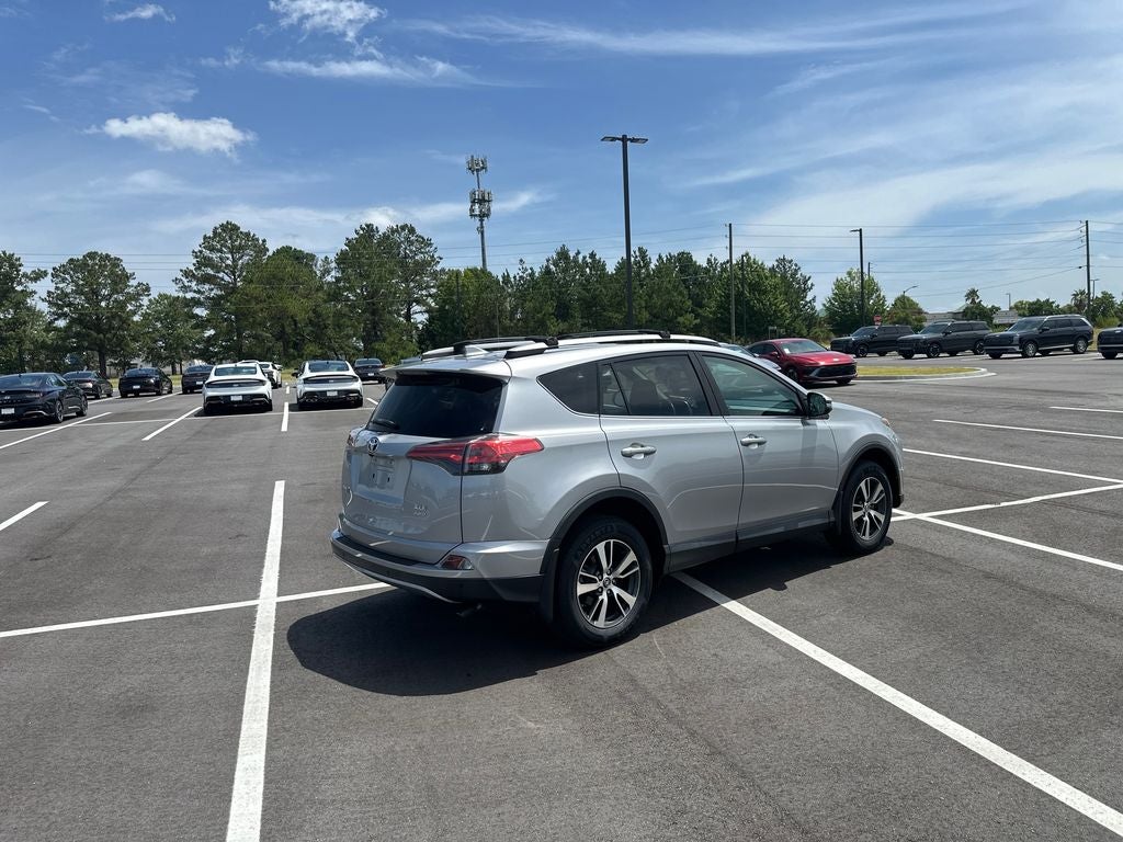 2017 Toyota RAV4 XLE