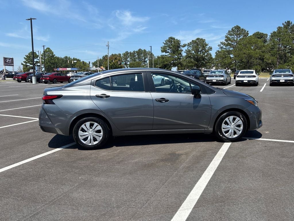 2025 Nissan Versa 1.6 S