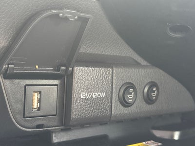 2023 Toyota Camry Hybrid SE