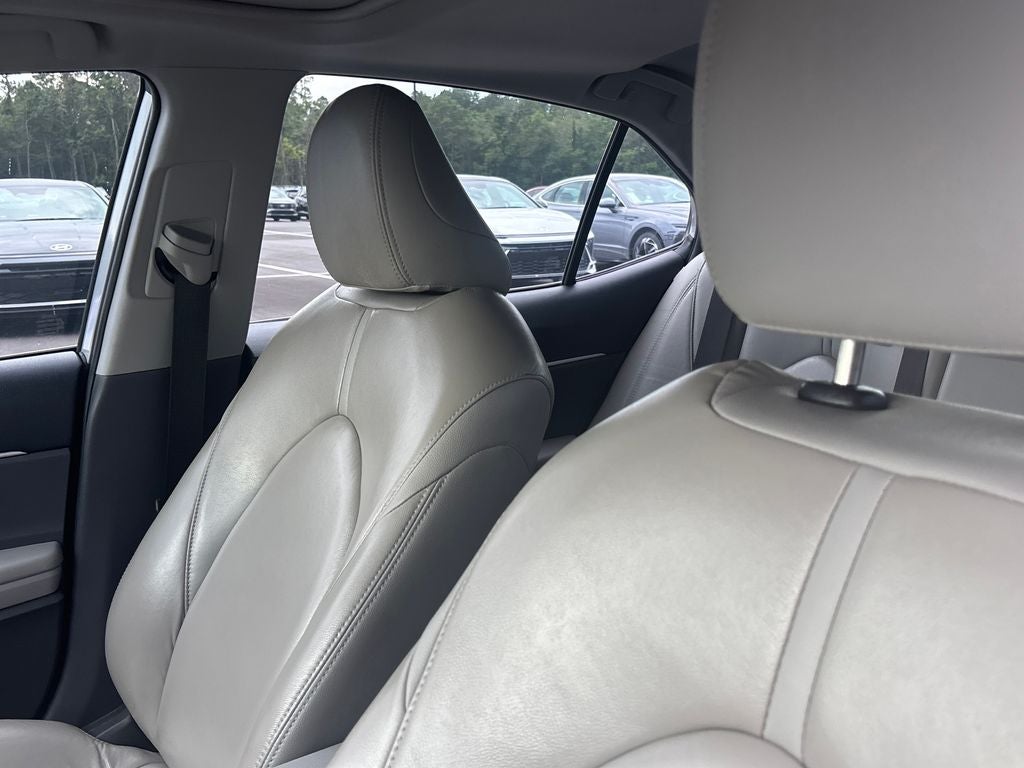 2023 Toyota Camry Hybrid SE
