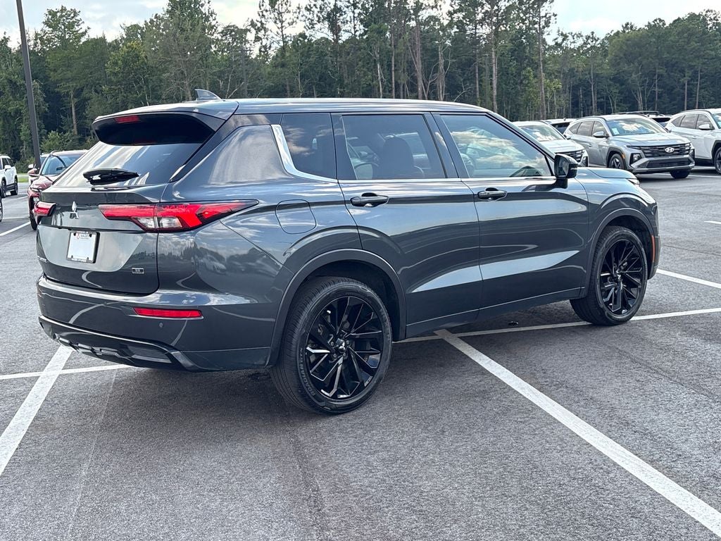 2024 Mitsubishi Outlander SE