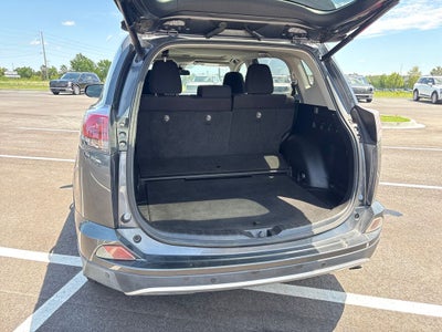 2016 Toyota RAV4 Hybrid XLE