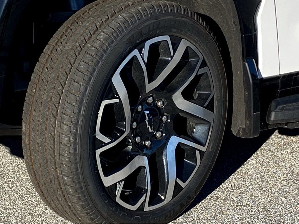 2024 Chevrolet Silverado EV RST
