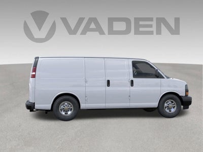2025 Chevrolet Express Cargo WT