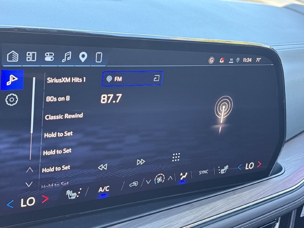 2027 Chevrolet Suburban LT