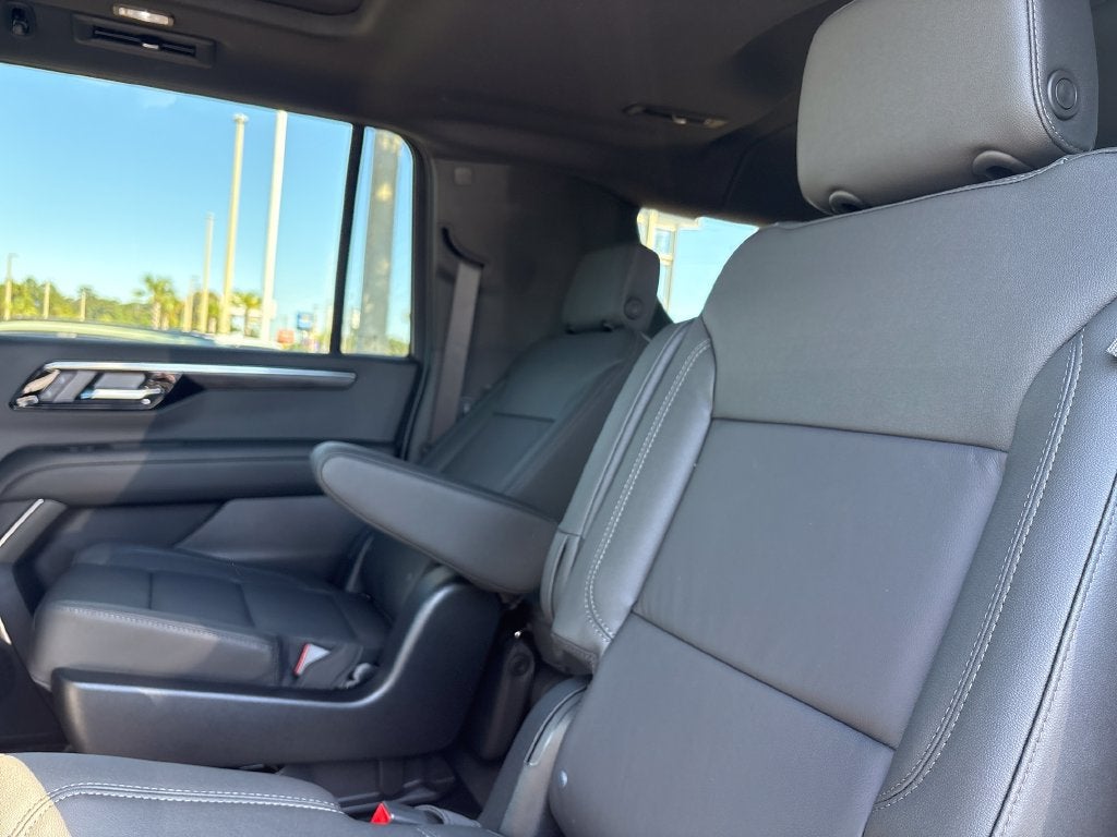 2027 Chevrolet Suburban LT