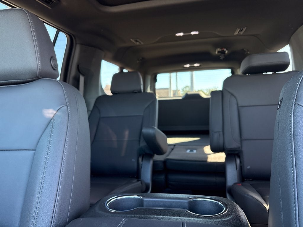 2027 Chevrolet Suburban LT