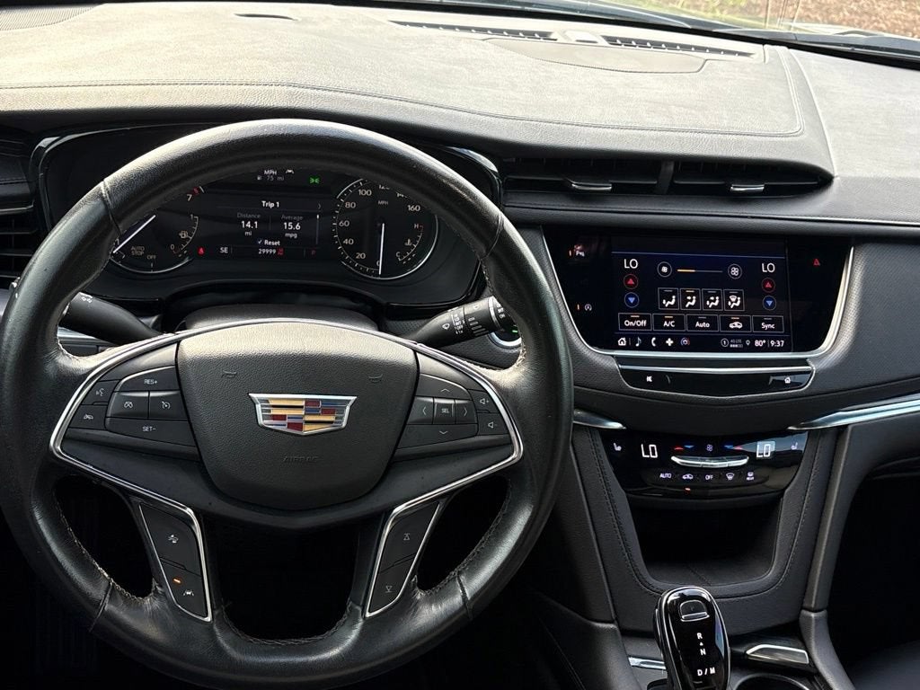 2022 Cadillac XT5 Luxury
