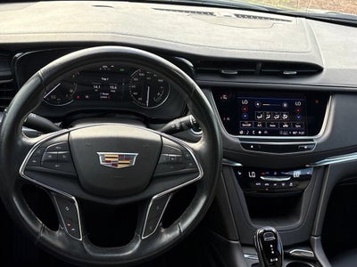 2022 Cadillac XT5 Luxury