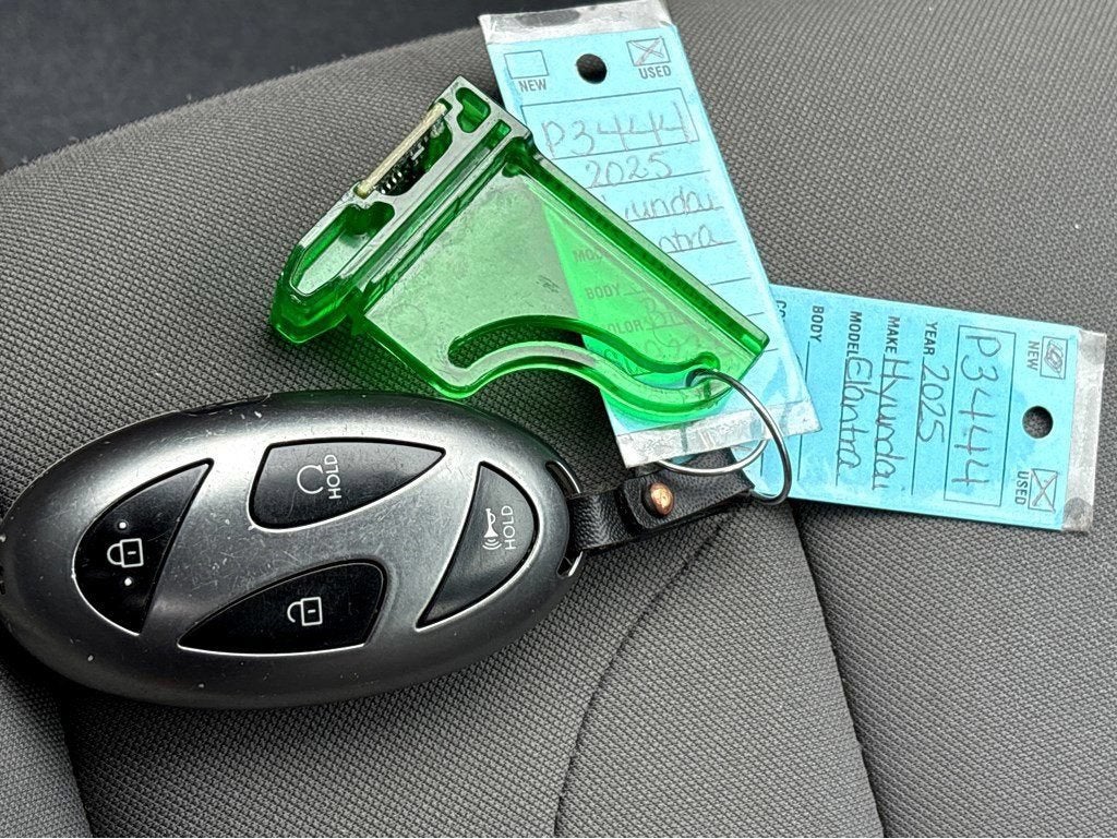 2025 Hyundai Elantra SEL Convenience
