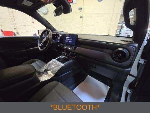 2024 Chevrolet Colorado WT