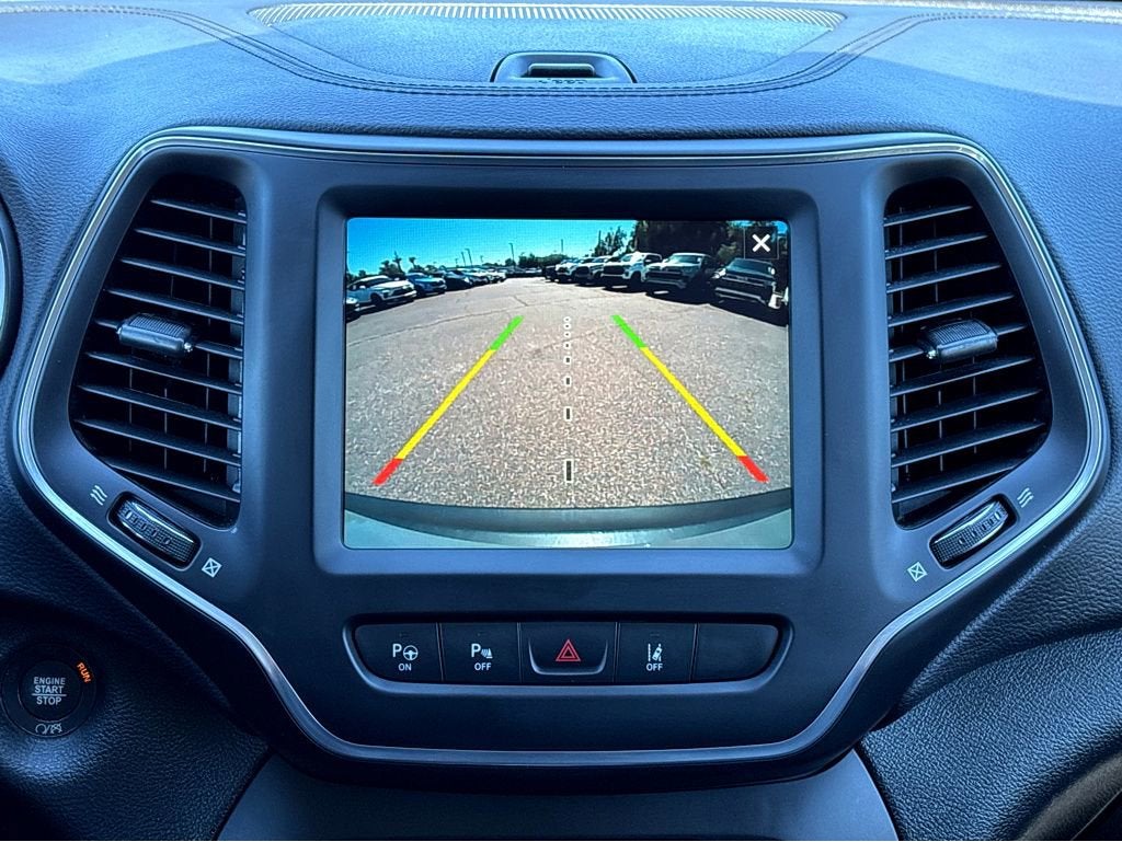 2023 Jeep Cherokee Altitude Lux