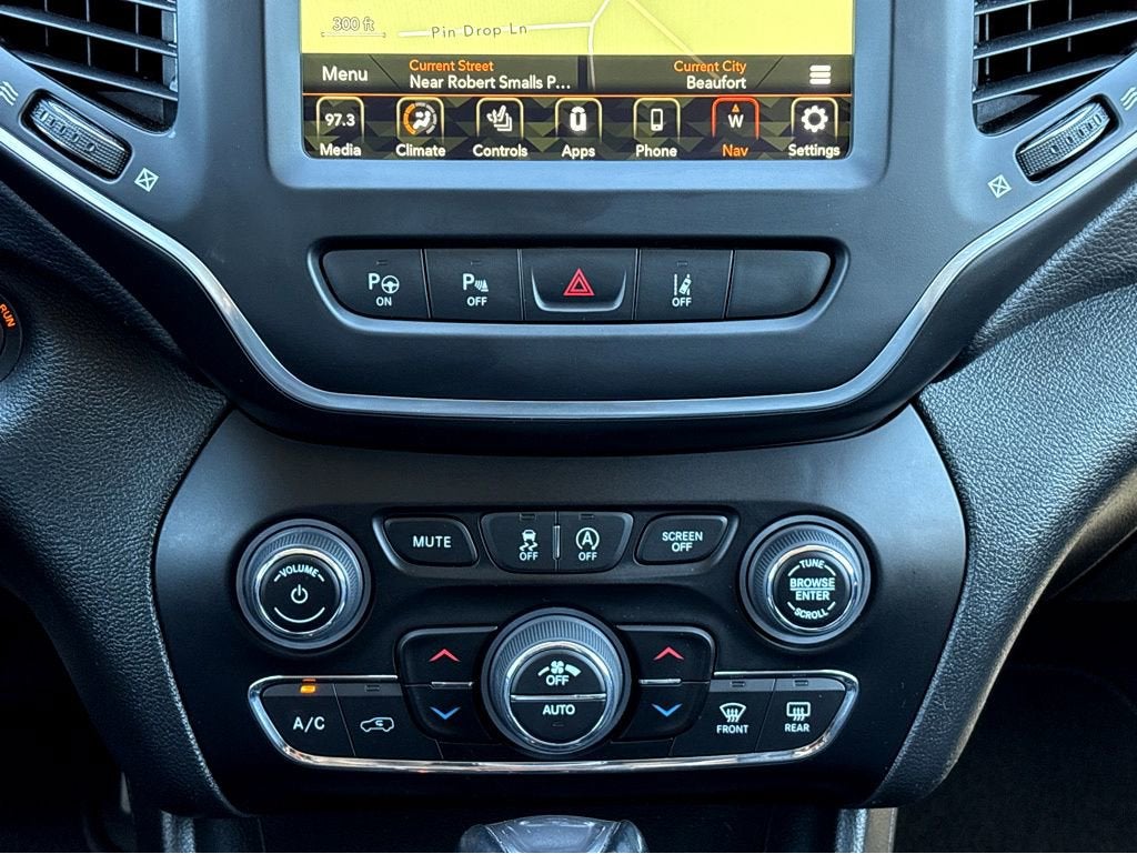 2023 Jeep Cherokee Altitude Lux