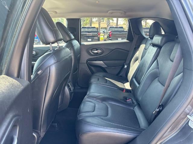 2022 Jeep Cherokee Latitude Lux