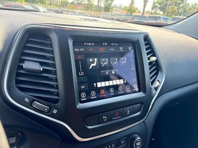 2022 Jeep Cherokee Latitude Lux