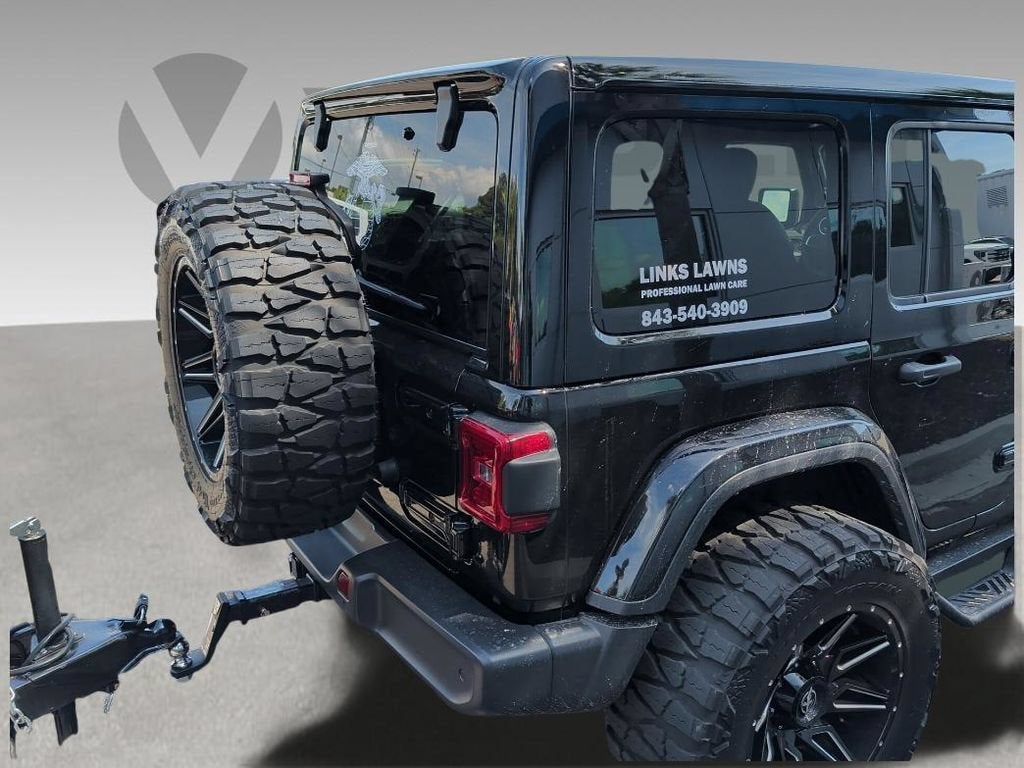 2025 Jeep Wrangler Base
