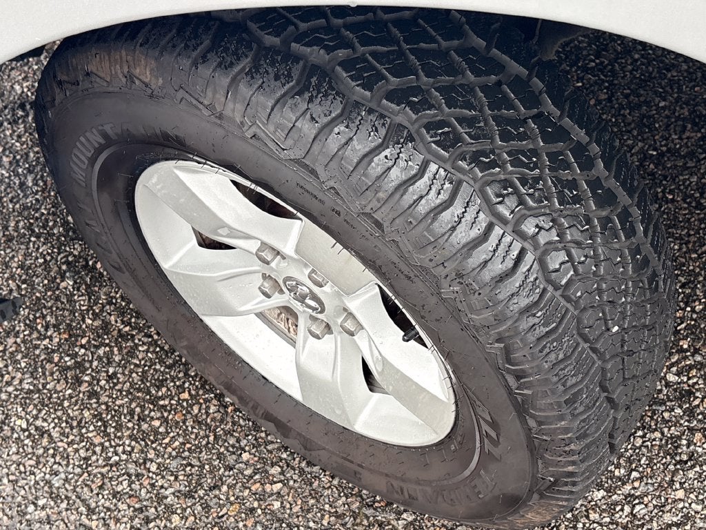 2016 RAM 1500 Base