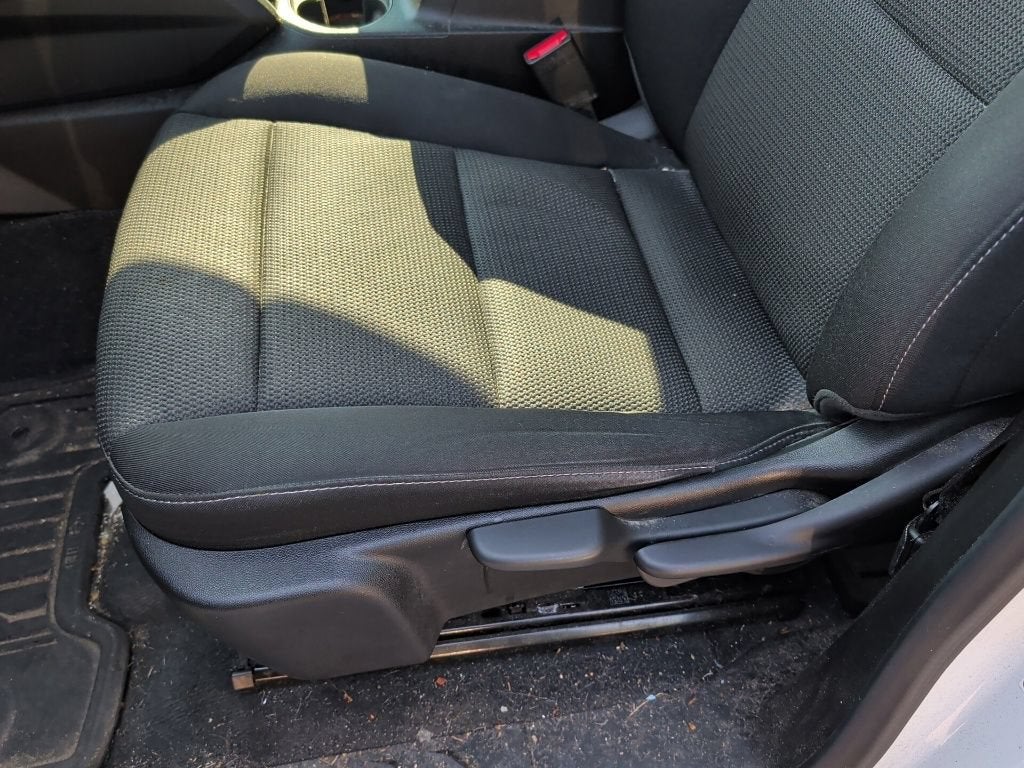 2023 Chevrolet Colorado Base