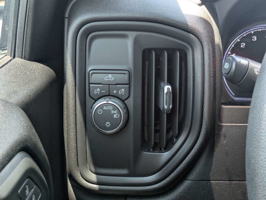 2024 Chevrolet Silverado 1500 Base
