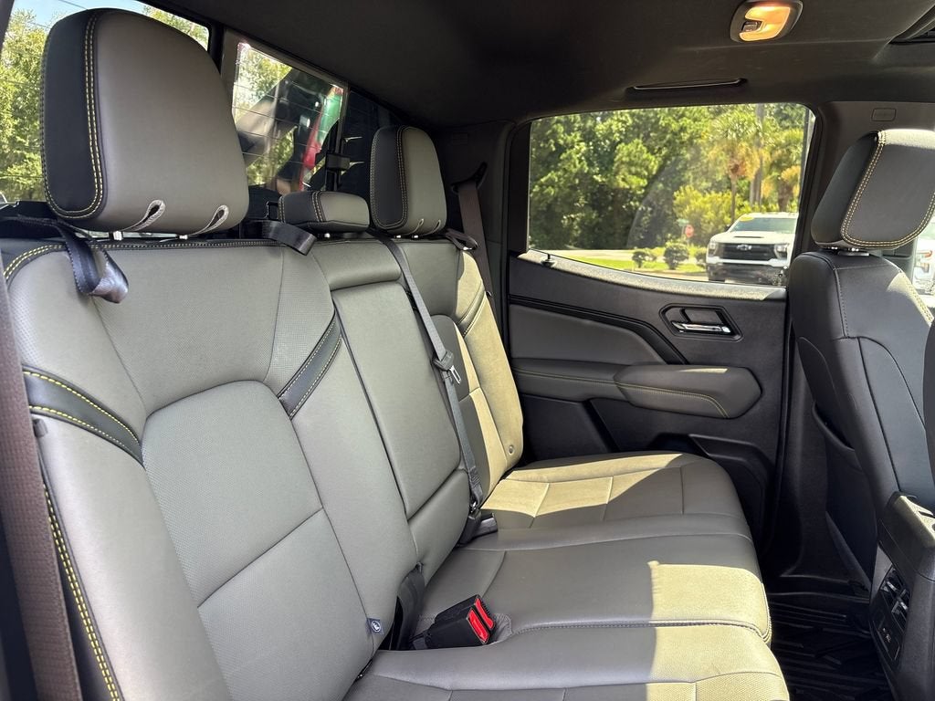 2025 Chevrolet Colorado 33