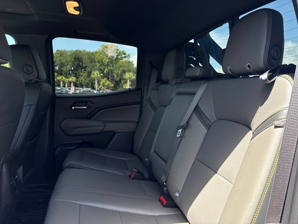 2025 Chevrolet Colorado 35