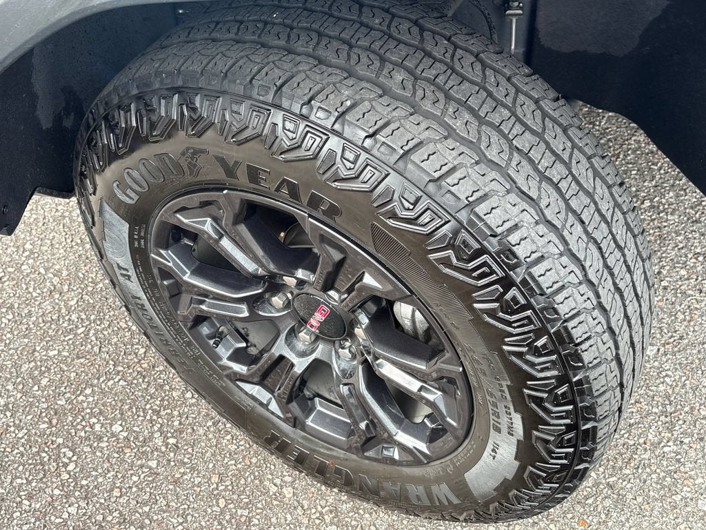 2024 GMC Canyon Base