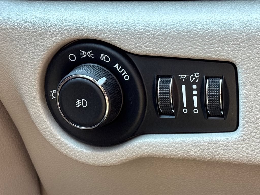 2017 Chrysler Pacifica Base