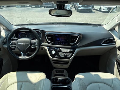 2017 Chrysler Pacifica Base