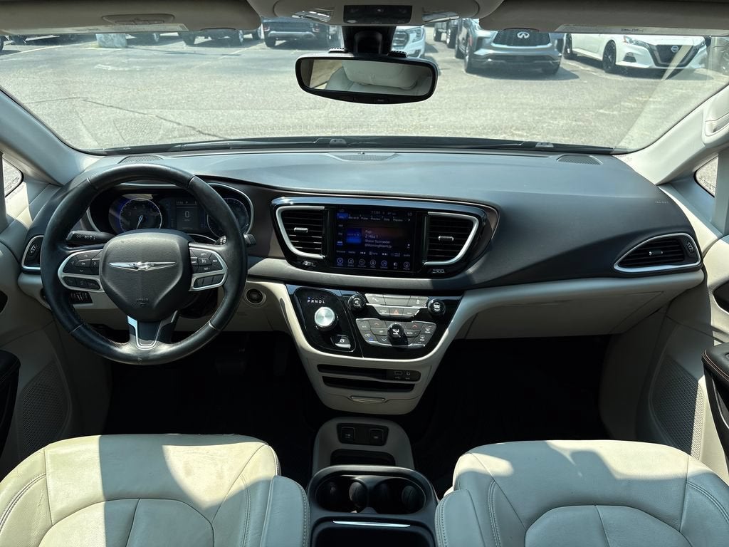 2017 Chrysler Pacifica Base