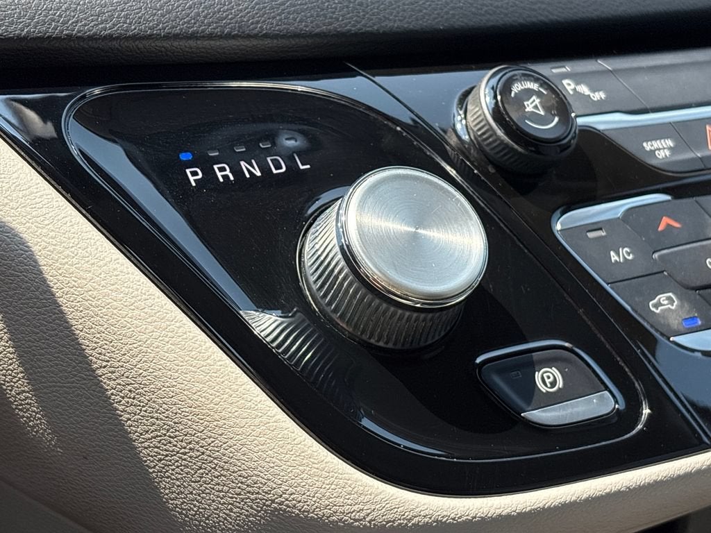 2017 Chrysler Pacifica Base
