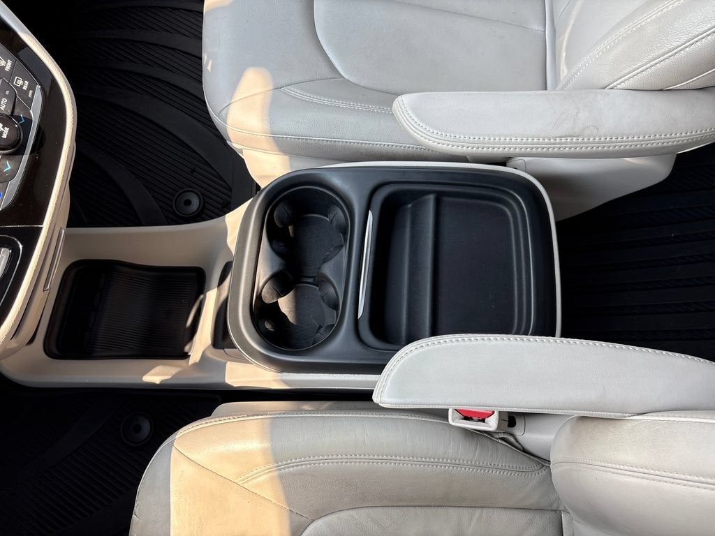 2017 Chrysler Pacifica Base