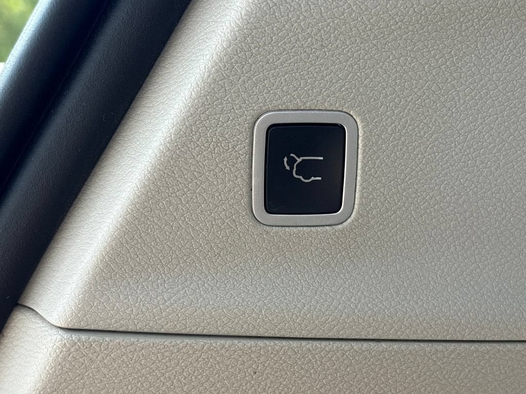 2017 Chrysler Pacifica Base
