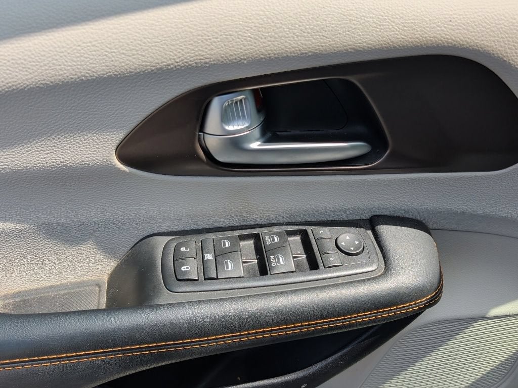 2017 Chrysler Pacifica Base