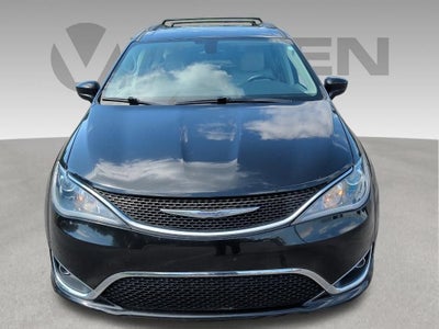 2017 Chrysler Pacifica Base