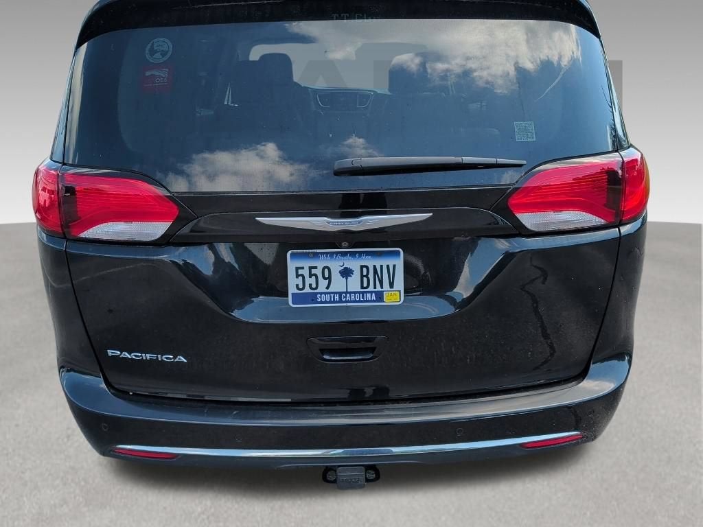 2017 Chrysler Pacifica Base