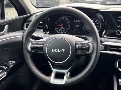 2024 Kia K5 Base