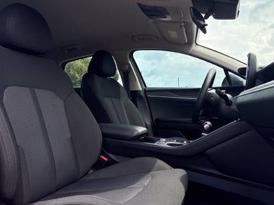 2024 Kia K5 Base
