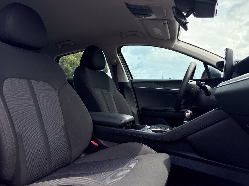 2024 Kia K5 Base