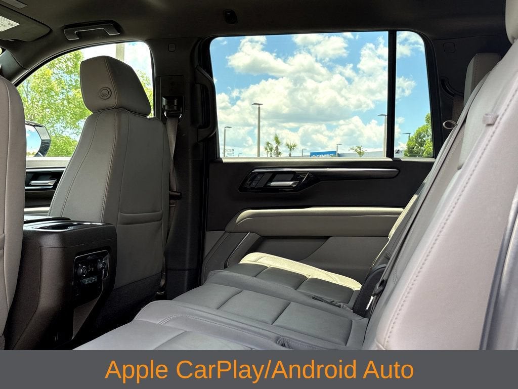 2025 Chevrolet Suburban LT