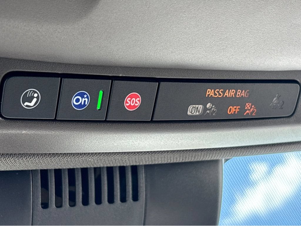 2025 Chevrolet Suburban LT