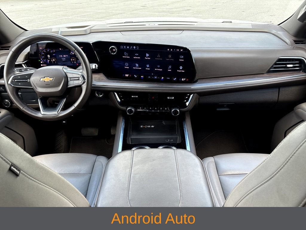 2025 Chevrolet Suburban LT