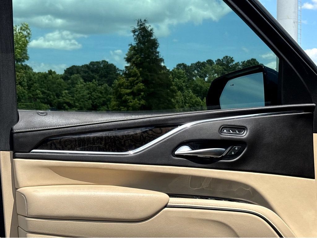 2024 Cadillac Escalade ESV Premium Luxury