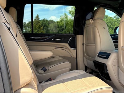 2024 Cadillac Escalade ESV Premium Luxury