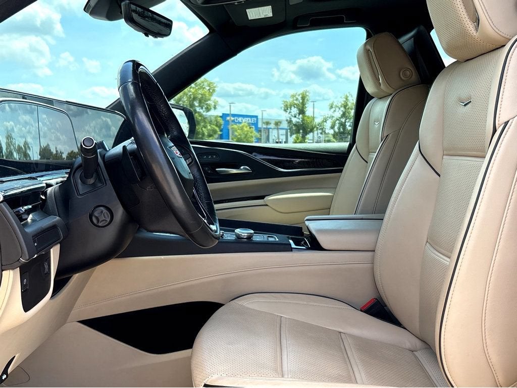 2024 Cadillac Escalade ESV Premium Luxury