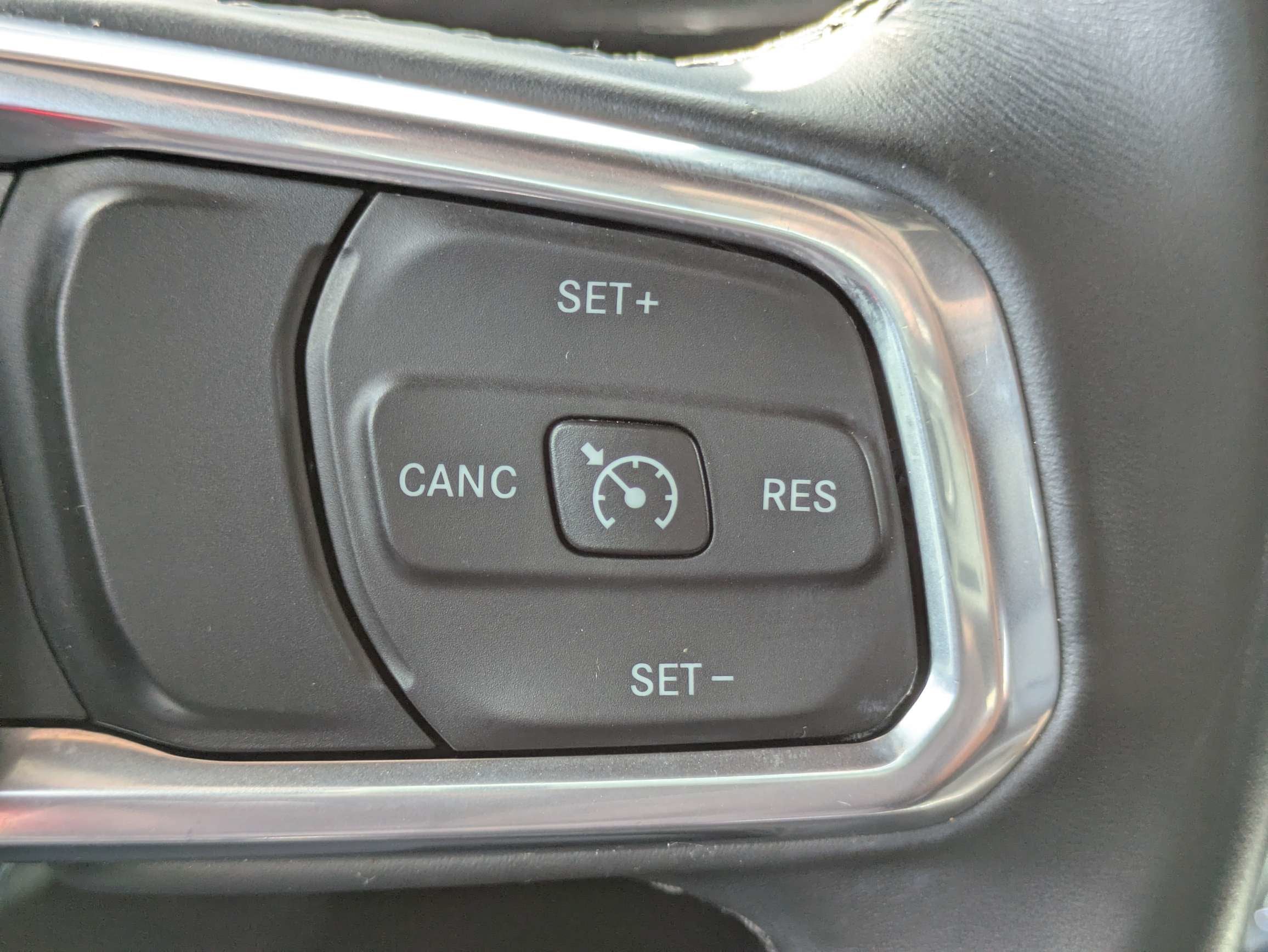 2019 Jeep Wrangler Unlimited Sahara Altitude 4x4