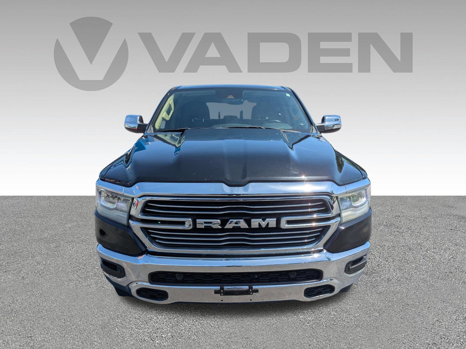 2021 RAM 1500 Laramie Crew Cab 4x2 5'7" Box