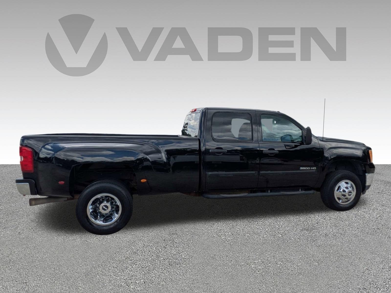 2011 GMC Sierra 3500 HD DRW SLE