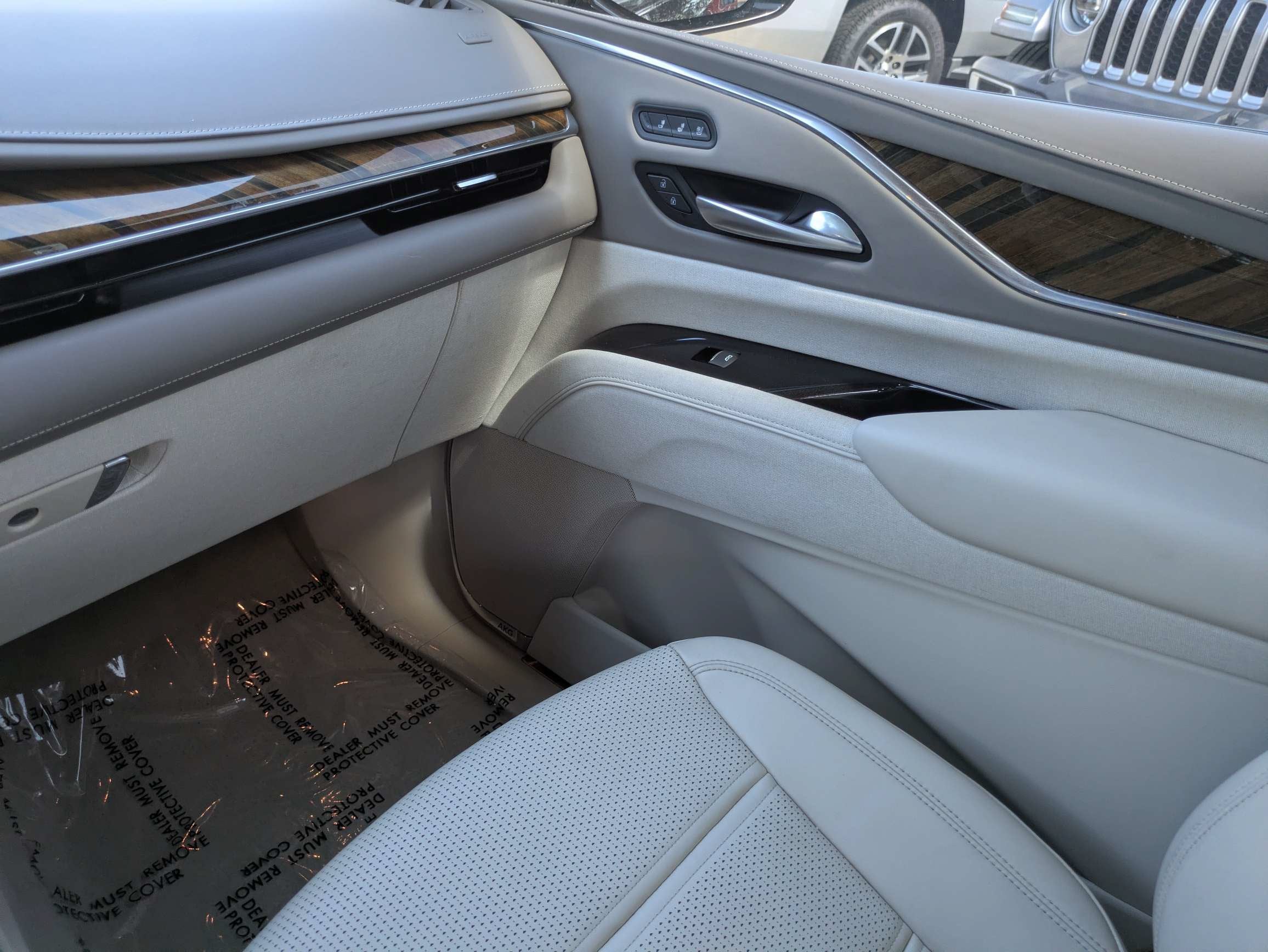 2023 Cadillac Escalade ESV Sport Platinum