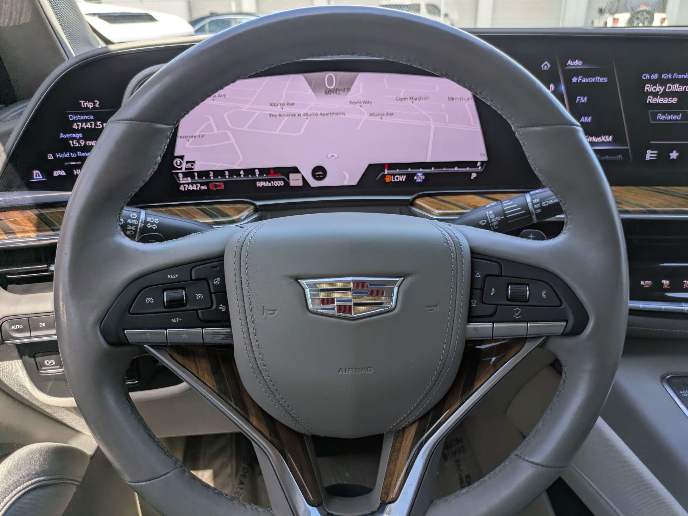 2023 Cadillac Escalade ESV Sport Platinum
